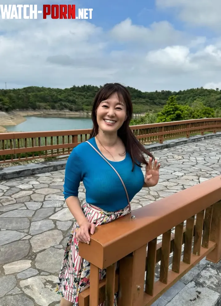 That body does NOT belong on radio. by Desecr8or