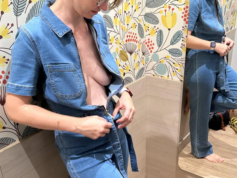 Thumbnail Exploring Own_Address_6575's Downblouse Dilemma