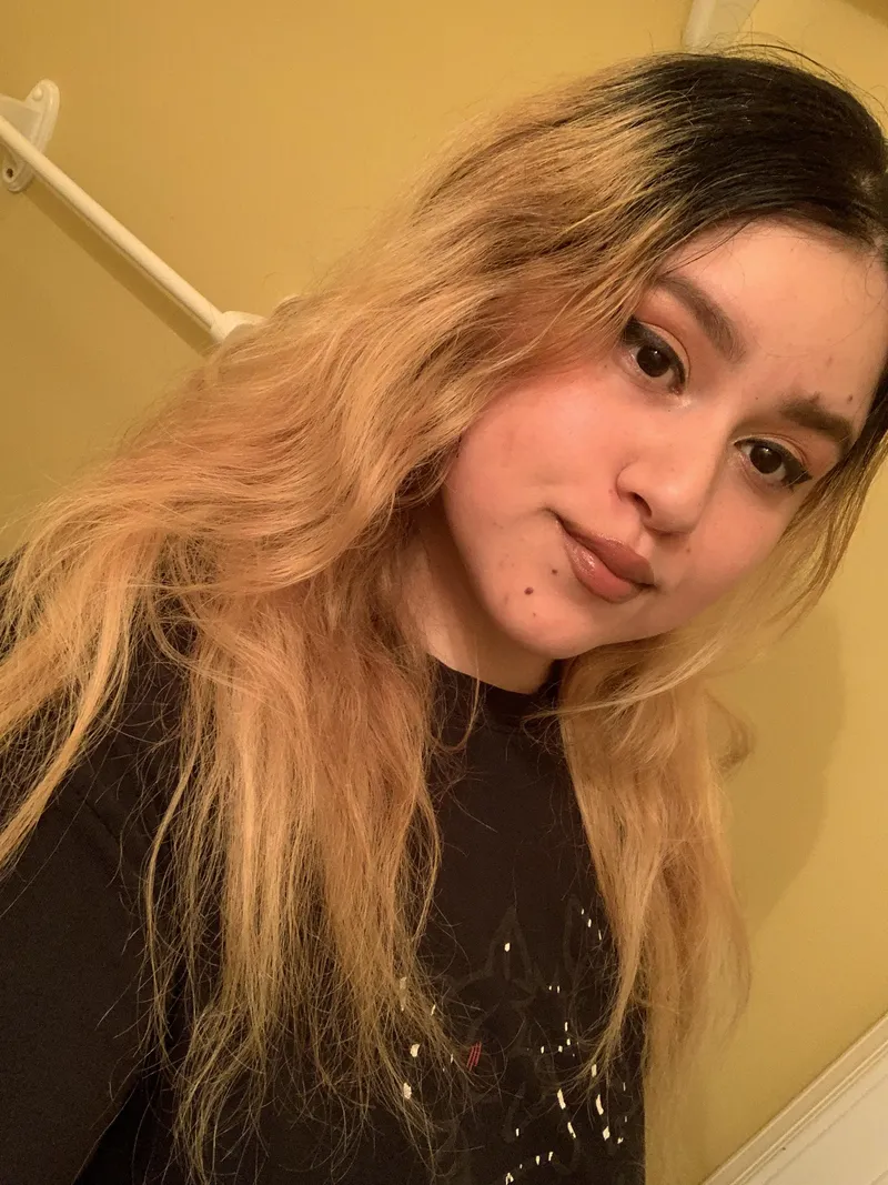 Thumbnail Captivating Faces: SofiaRosaliaa Explores BBW Charm