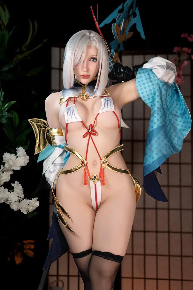 Thumbnail Shenhe from Genshin Impact: Stunning Cosplay by Hioshicos