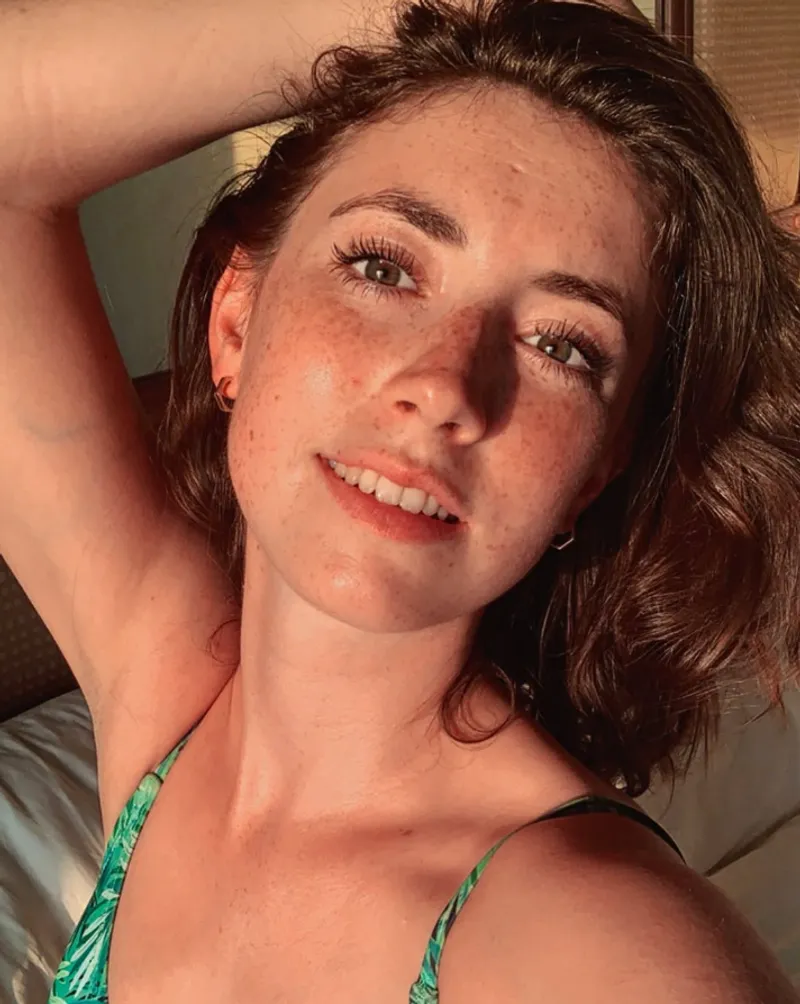 Thumbnail CrusherWillis Explores the Beauty of Maddie Hayes in PrettyGirls