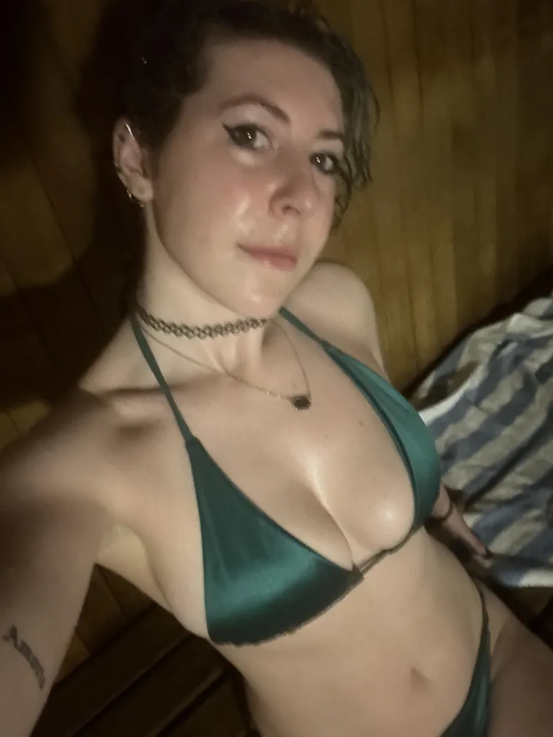 Thumbnail Sauna Sensations: Embrace the Steamy Passion with sirenskiss3