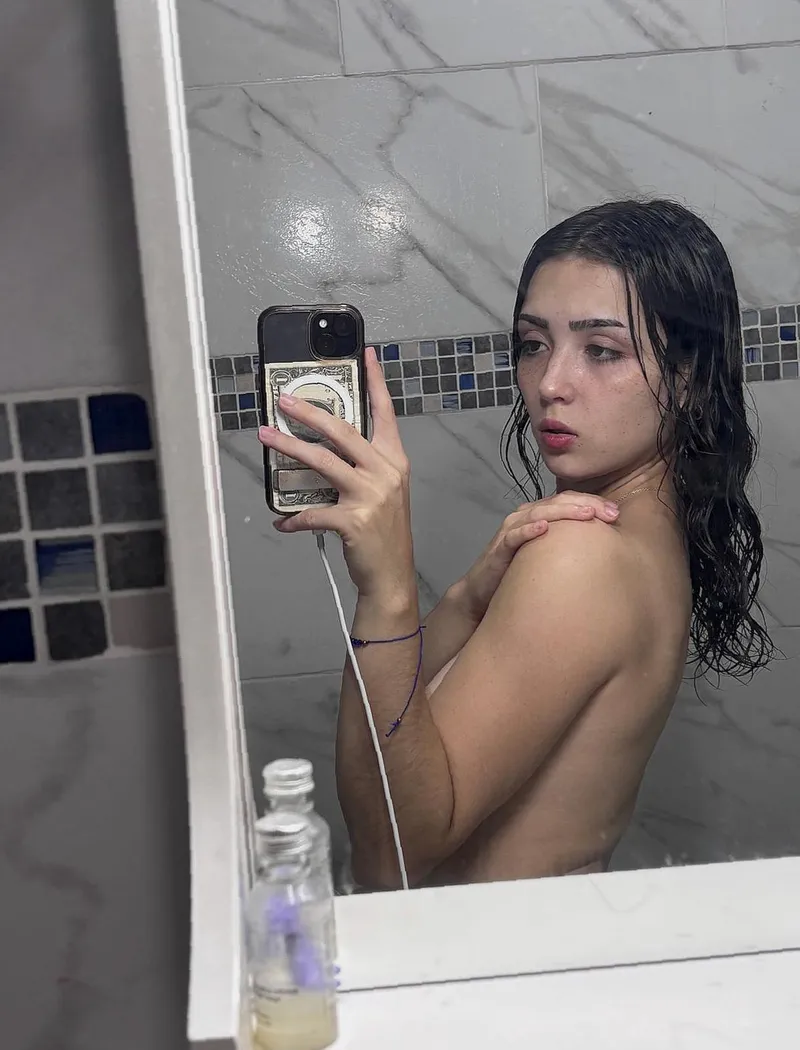 Thumbnail Vitski Ponders: Is Sexing in the Shower Really a Fun Experience?