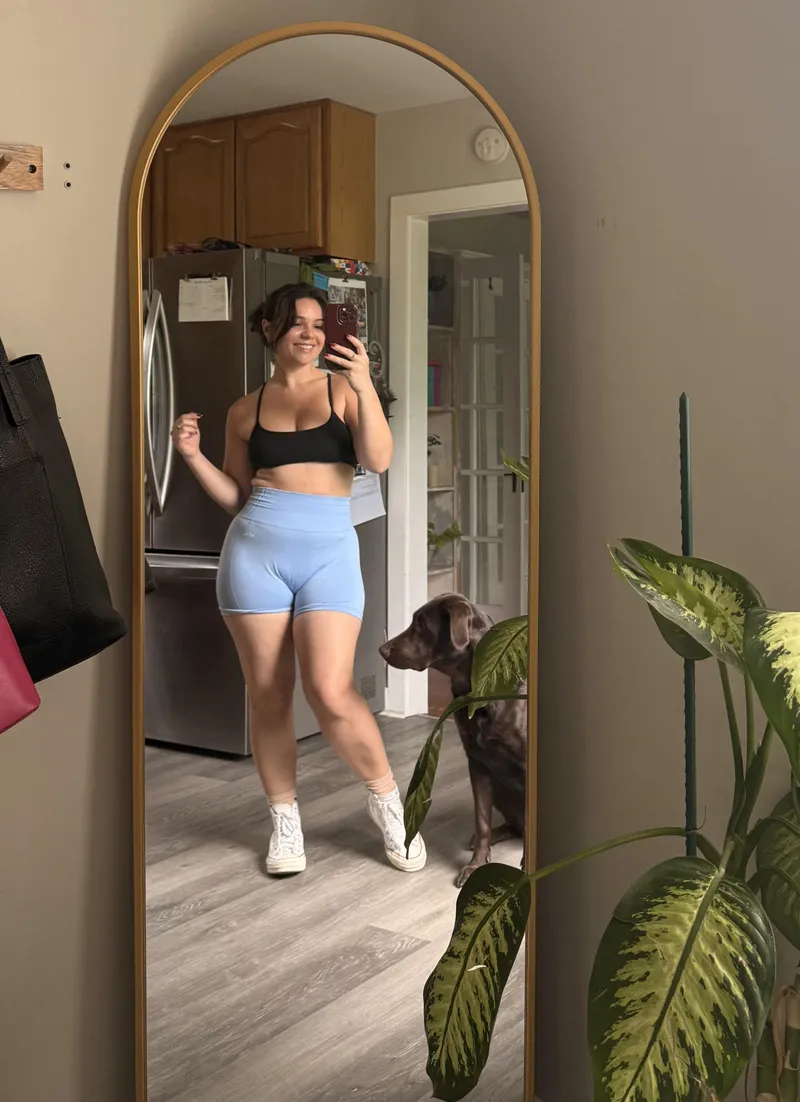 Thumbnail Join Dontgivethisoutsj for a Brunette Cardio Session Adventure