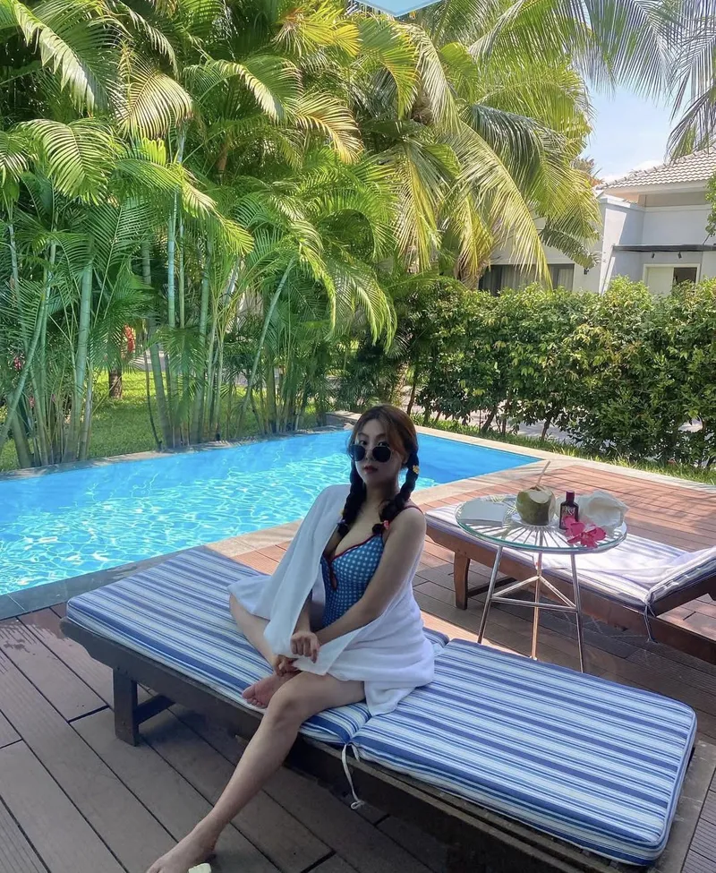 Thumbnail Expose for Fantasy: HauntingShoe1493's Imagination Unleashed