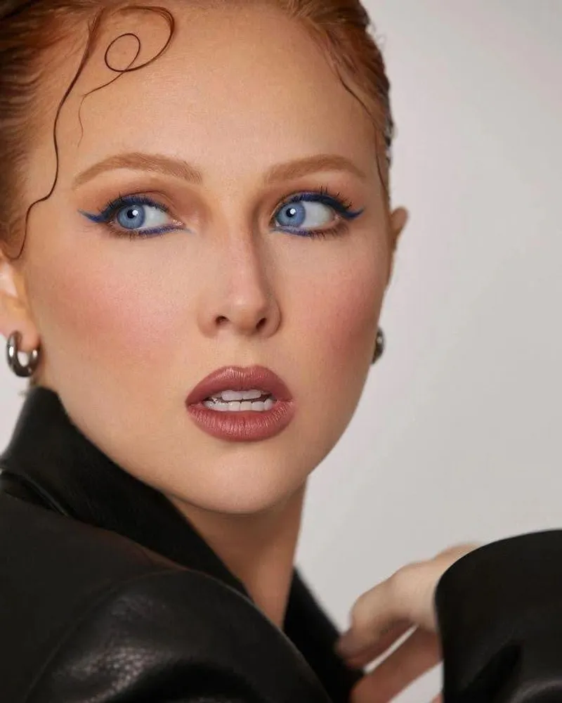 Thumbnail Hallow33n78 Presents: Beauty Insight on Molly C Quinn in PrettyGirls