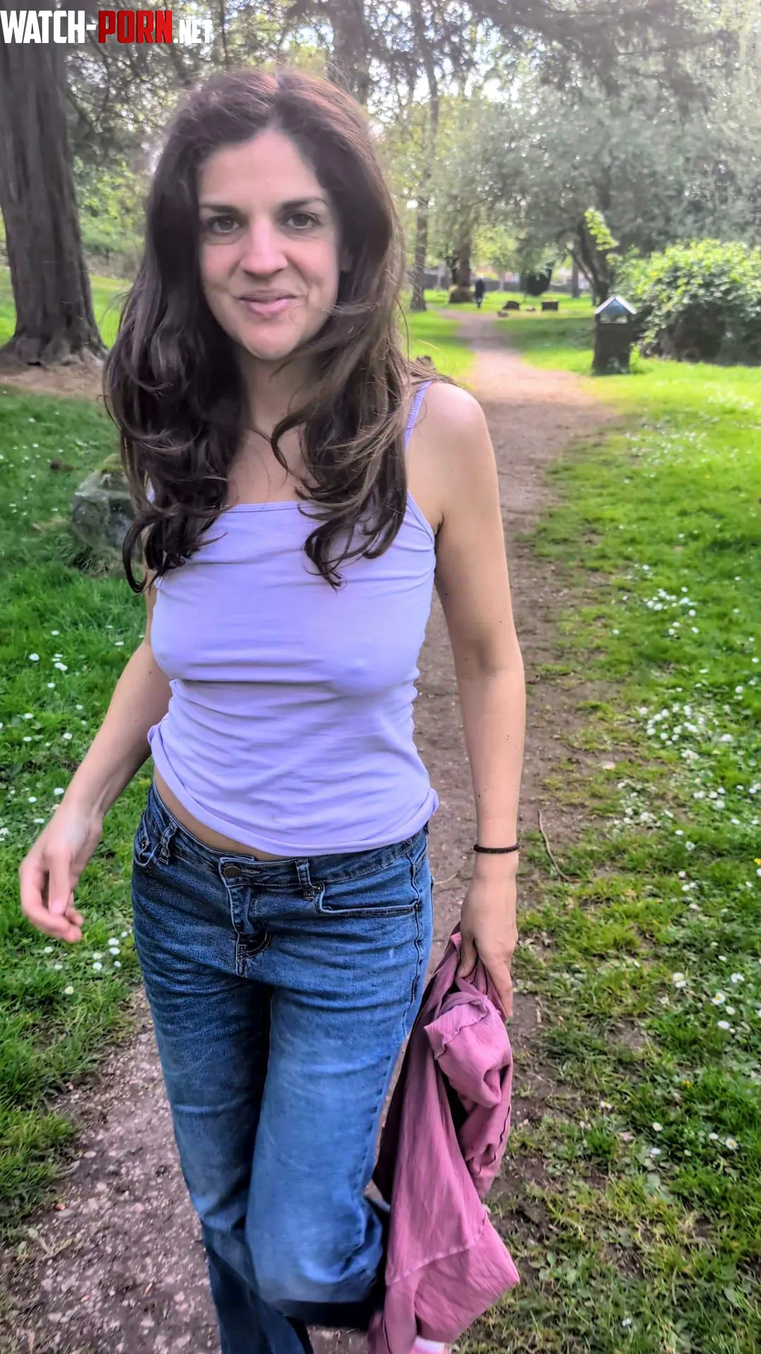 A braless milf by Tulabambula