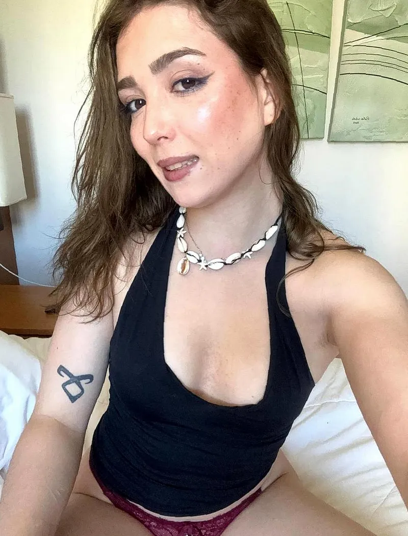 Thumbnail eSportsforlfie's Lonely Aesthetic: Reddit Lover Journey