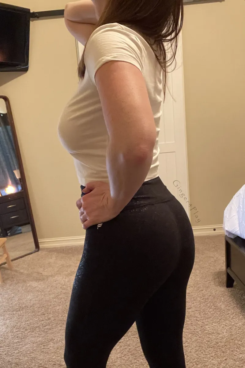 Thumbnail Unveiling the Perfect Fit: _ginger4play's YogaPants Revelation