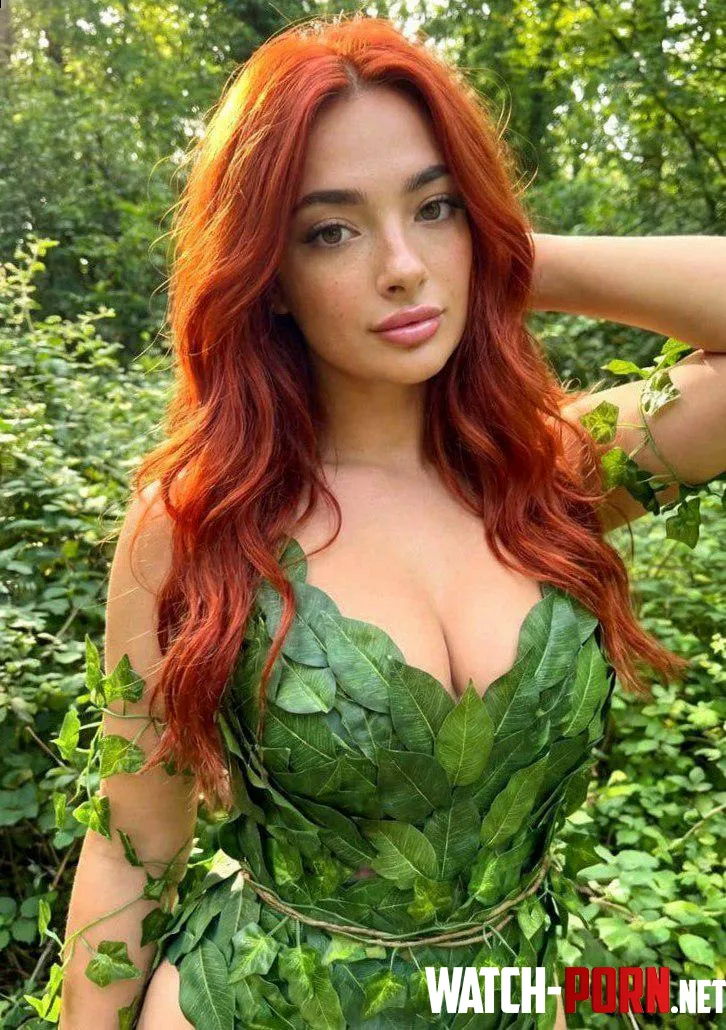 poison ivy cosplay (lily) by GoldenBlisss