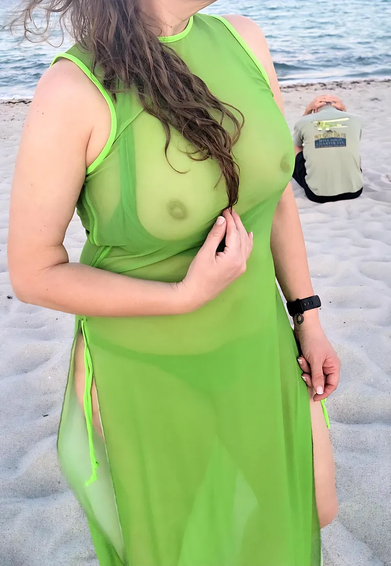 Thumbnail Unexpected Moments: A Revealing Surprise by Serious_Lab_9762 | seethru