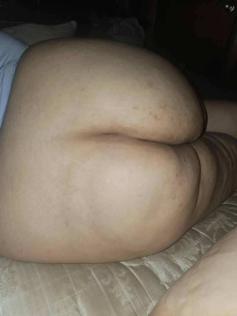 Thumbnail Thatgirlbunny307's Tempting Offer: It's Yours for the Taking 🍑