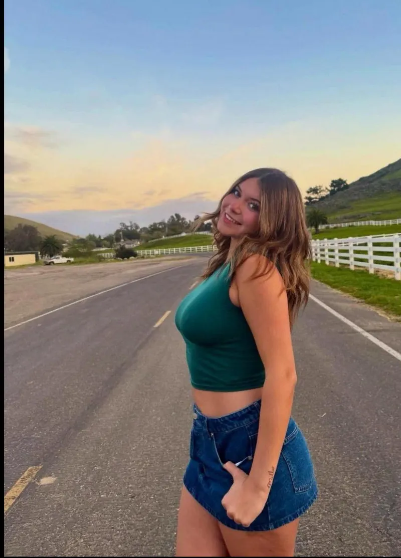 Thumbnail Side View Charm: Captivating Perspectives by PandaOwn9410