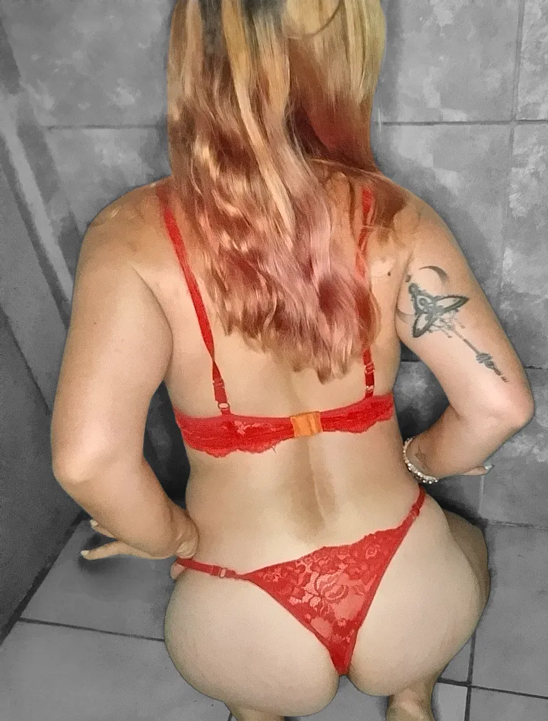Thumbnail Pure Sensuality in Red Lingerie: Revealing Real Curves
