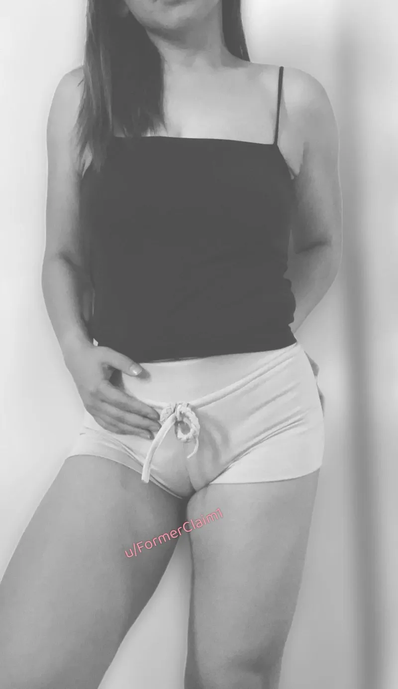 Thumbnail WFH Comfort: Unveiling a Cozy Fit by FormerClaim1