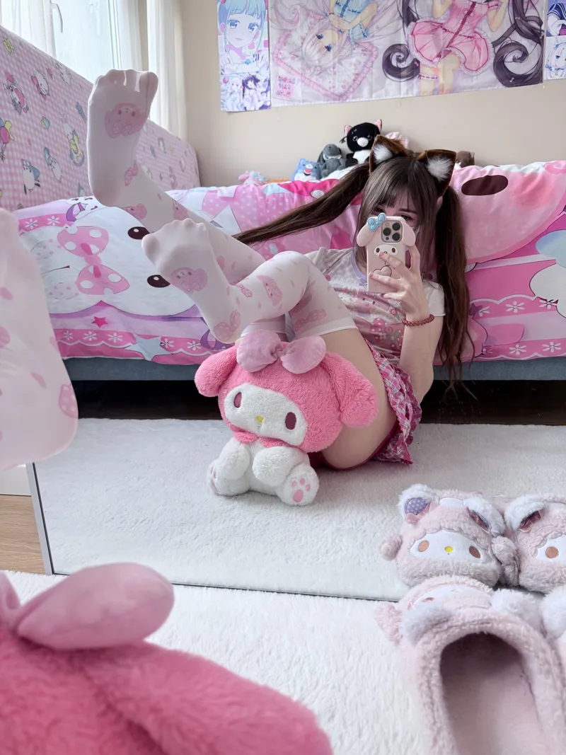 Thumbnail Papa's Tiny Kitten: A Petplay Fantasy Explored