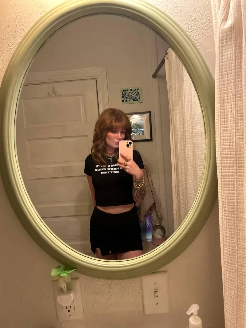 Thumbnail WillowRaeOnly's Trendy Summer Outfit: A Must-See | croptopgirls