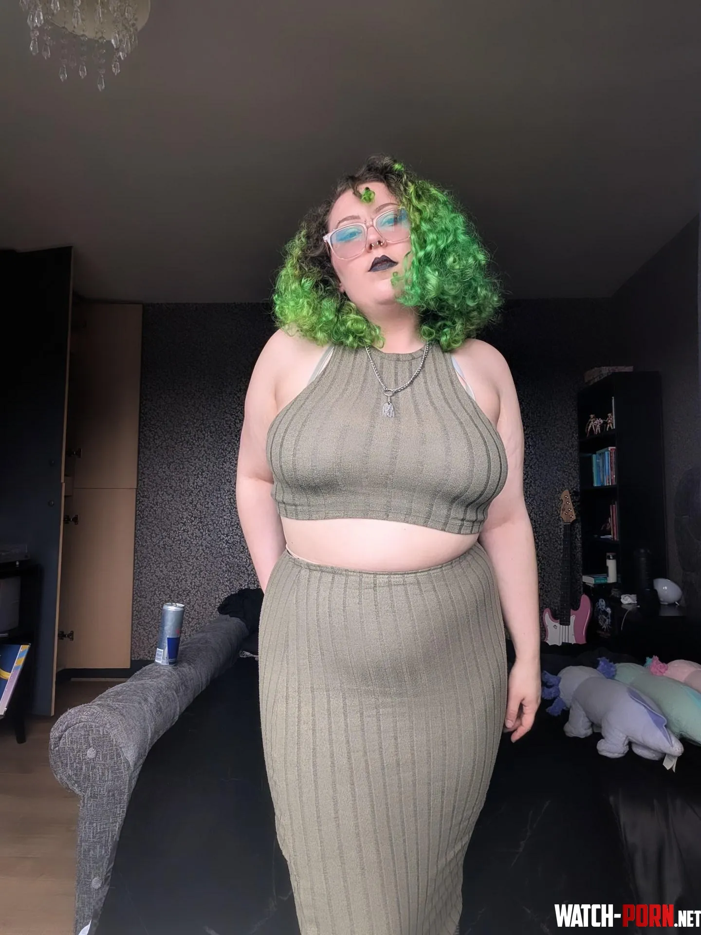 Green co-ord showing off my soft curves by GoddessElleStar