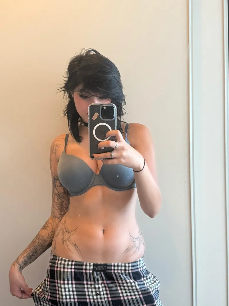 Thumbnail Daring Mirror Selfie: 'say pls… maybe i'll show more' by Julzzzesss