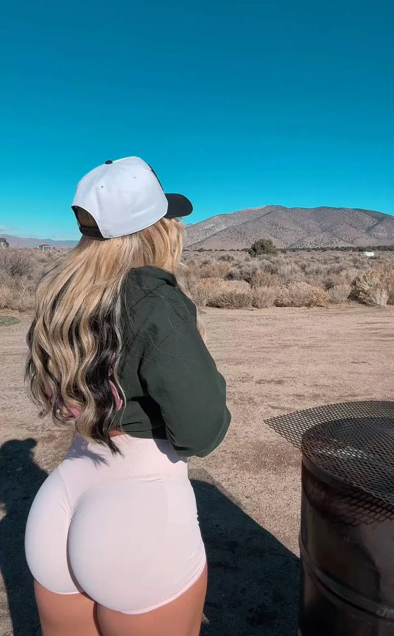 Thumbnail Friendly Greetings: Welcoming Hi! by lucaskelly76 in countrygirls