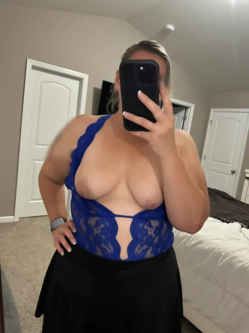 Thumbnail Raw or condom for a lonely mom by Creamy_Mama