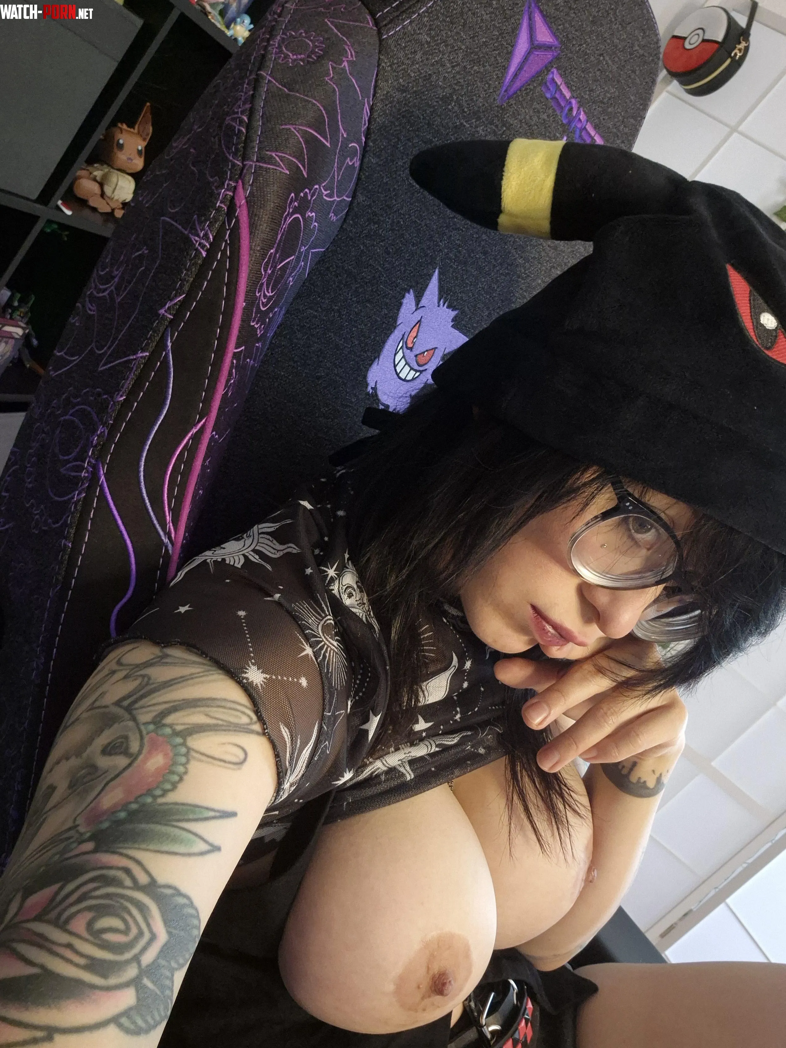 Cant lie Im a pokemon fan [F] by DizzyDora_