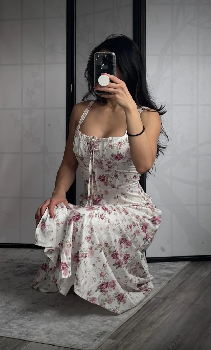 Thumbnail Time to take out the summer dresses soon by PeachyAznGirly