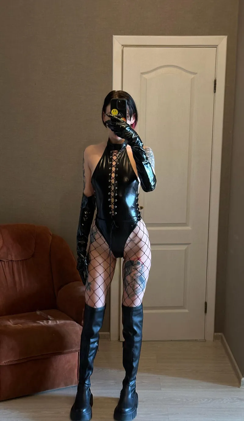 Thumbnail ready for the hottest night by ThighZoneOnly