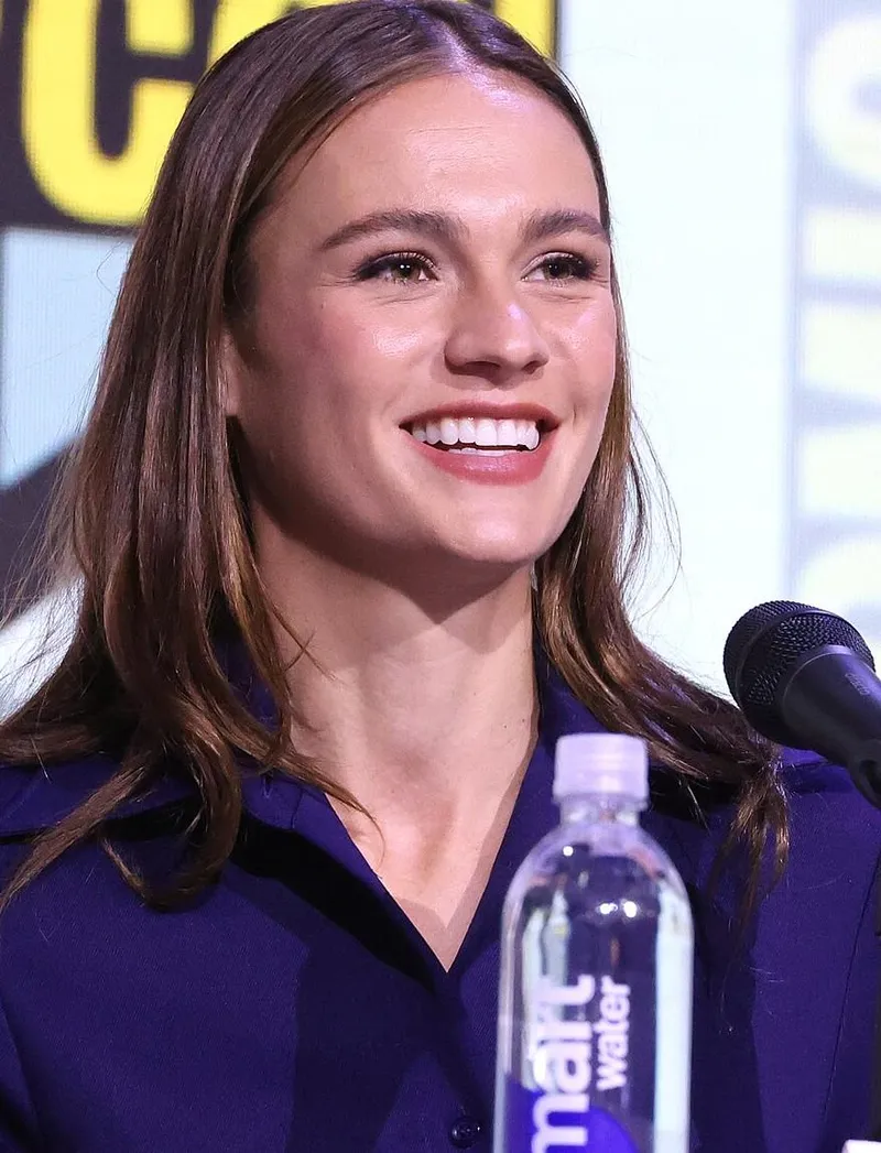 Thumbnail Sophie Skelton by WillyNilly1997