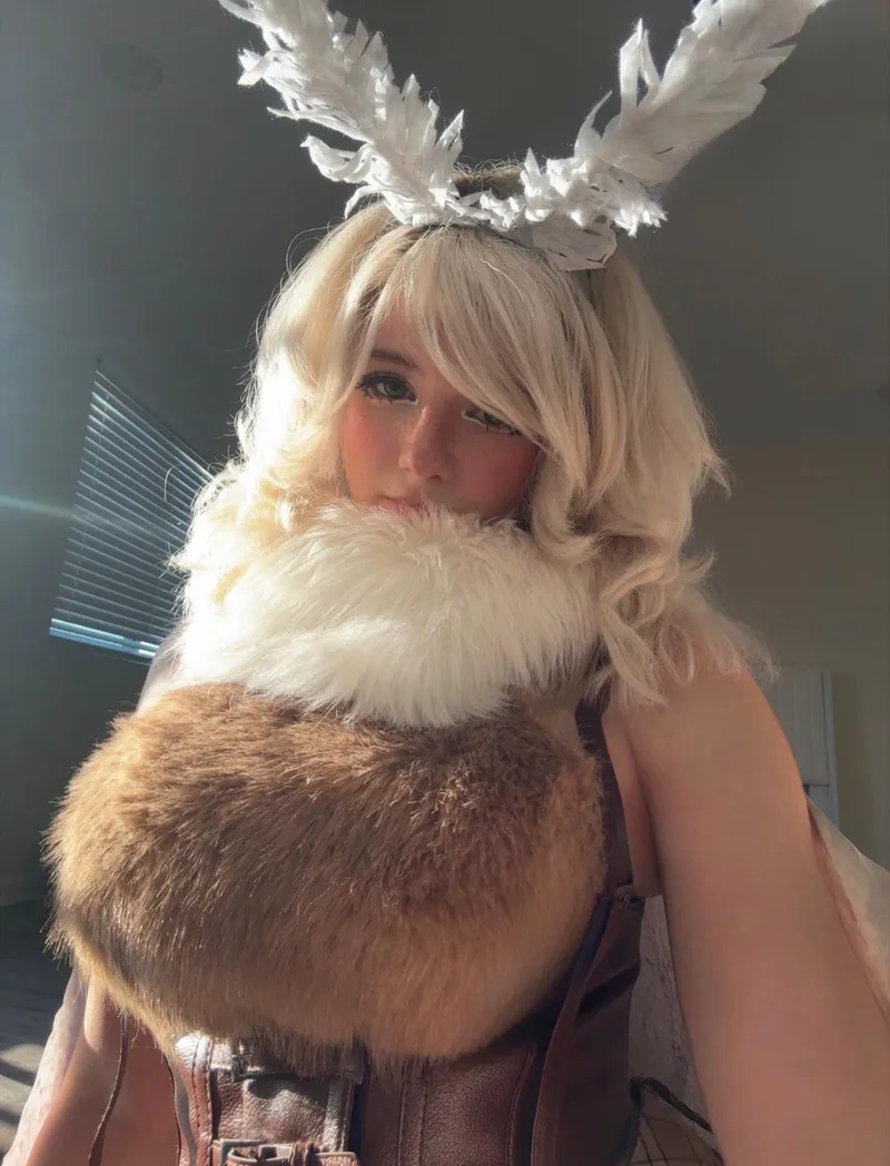 Thumbnail Risking It All: A Tale of Devotion to a Lightbulb by CompanyScary1924 | MonsterGirl