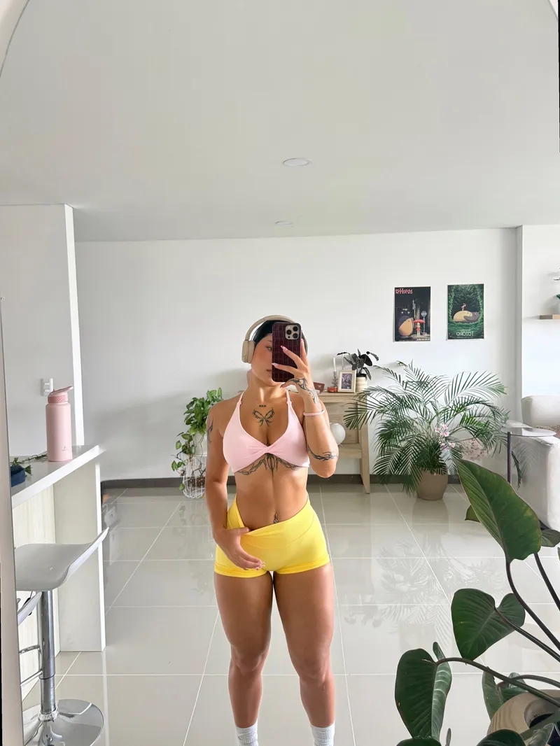 Thumbnail My new gym wear will probably draw attention today by PeachyBobaBaby