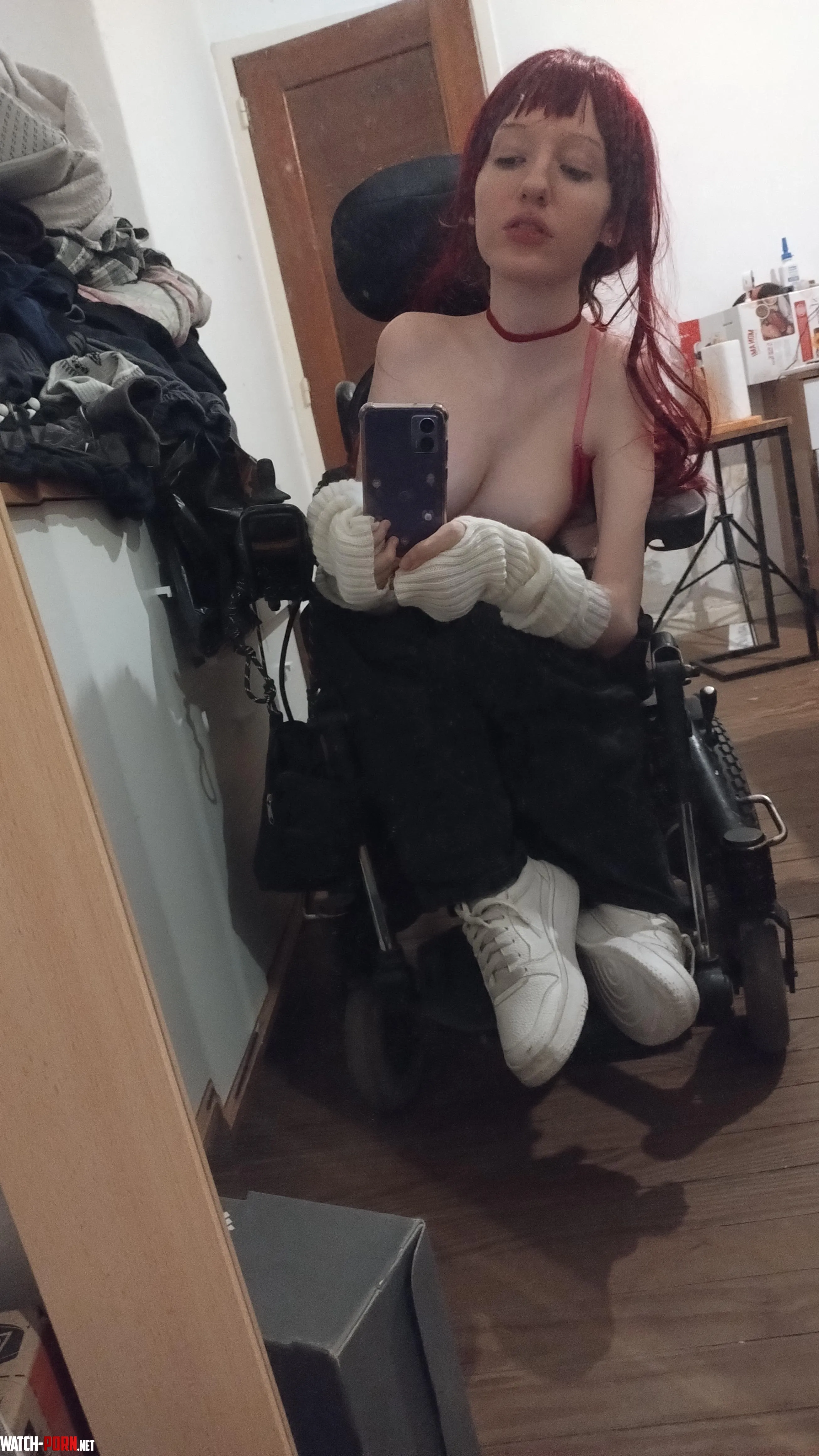 Disabled petite girl :) by sunnykitsunexo