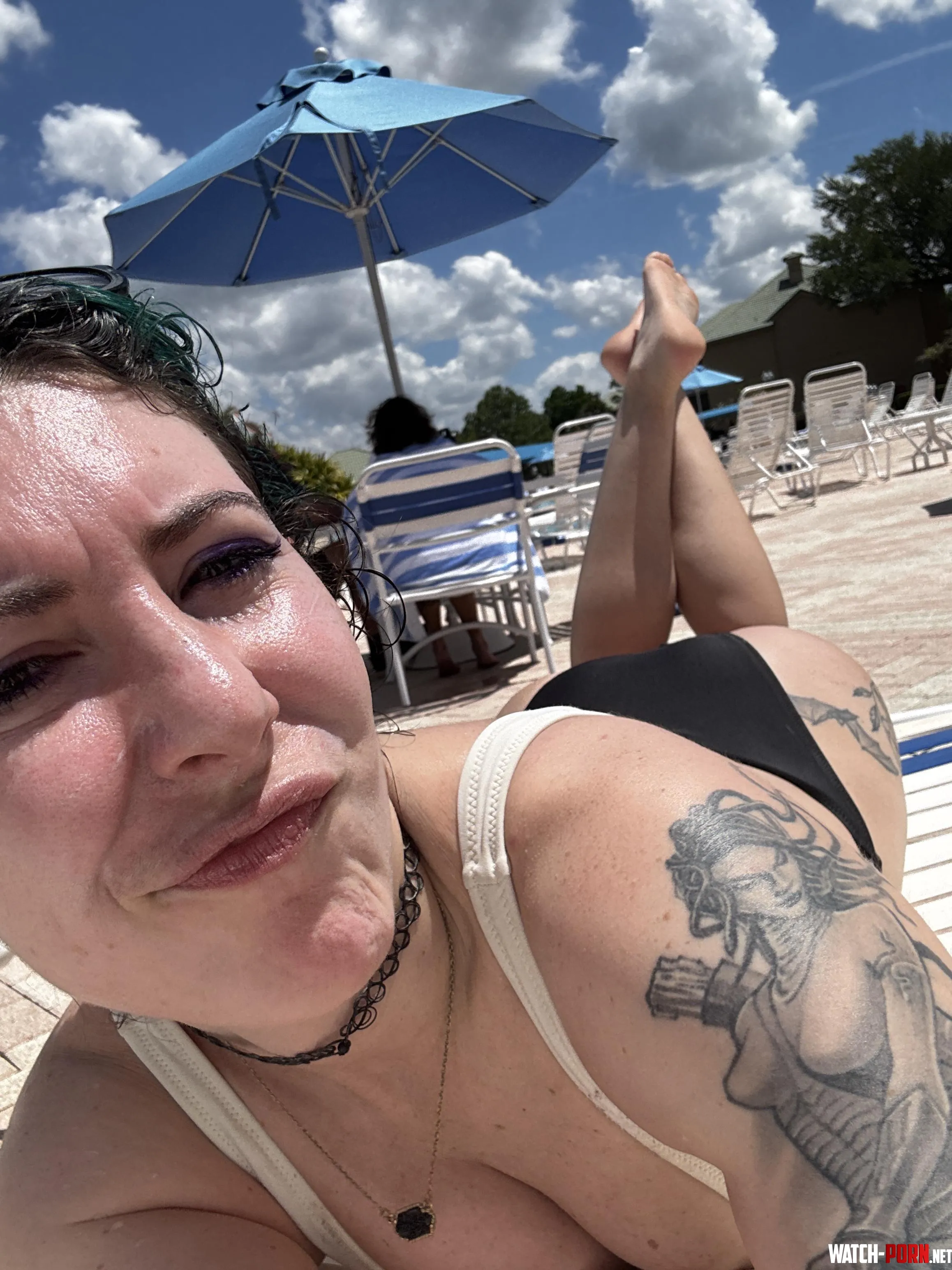 Booty at the pool by sirenskiss3