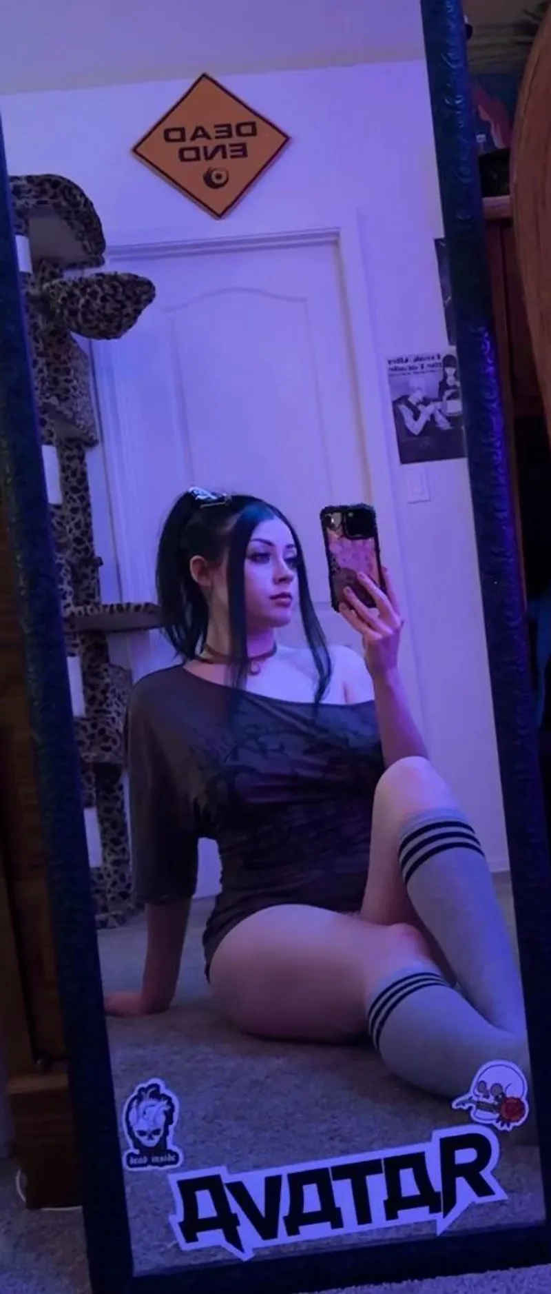 Thumbnail Blast of Entertainment: Lilith_Faye3's Vibrant World