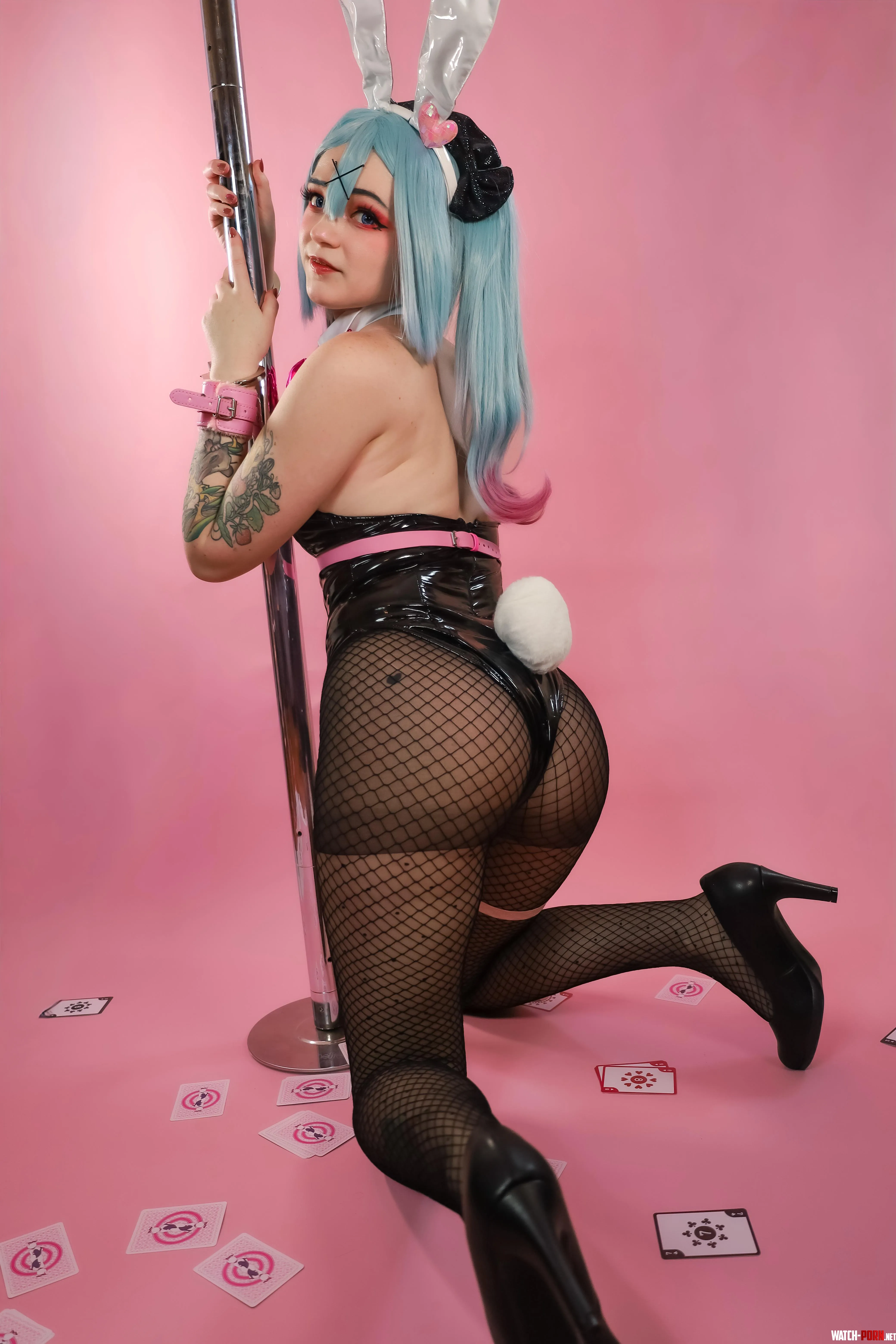 Miku by elle.chu by many_rats_in_a_coat