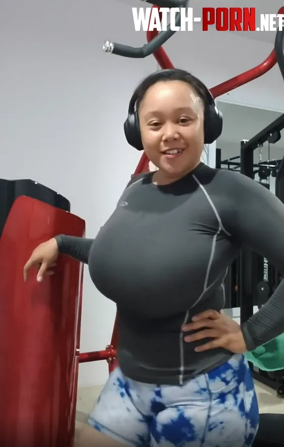 Asian working out by Desecr8or
