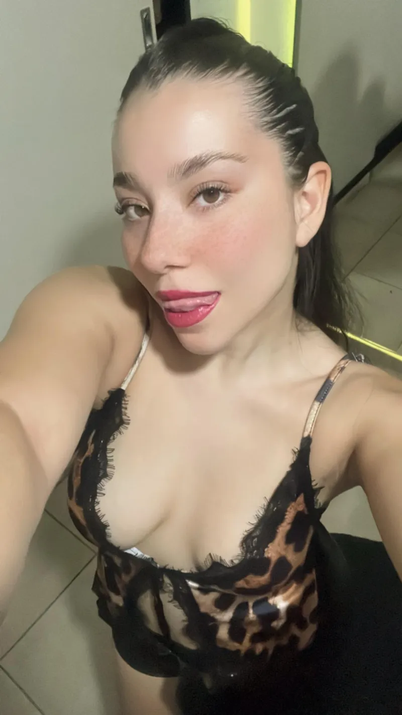 Thumbnail LollipopKisses_: Provocative Behaviors Unleashed