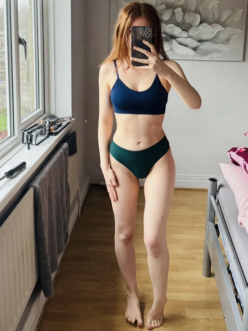 Thumbnail Fit_Resident4599's Stylish Blue and Green Set: Mirror Selfie