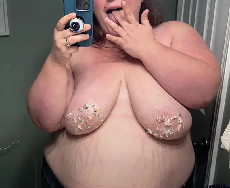 Thumbnail Celebrating Birthdays with RoseQuartzBBW the ssbbw