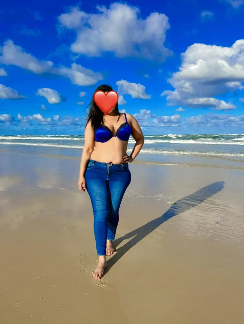 Thumbnail Sensualhottie26's Beach Adventure: Indian MILF Unleashed [F]