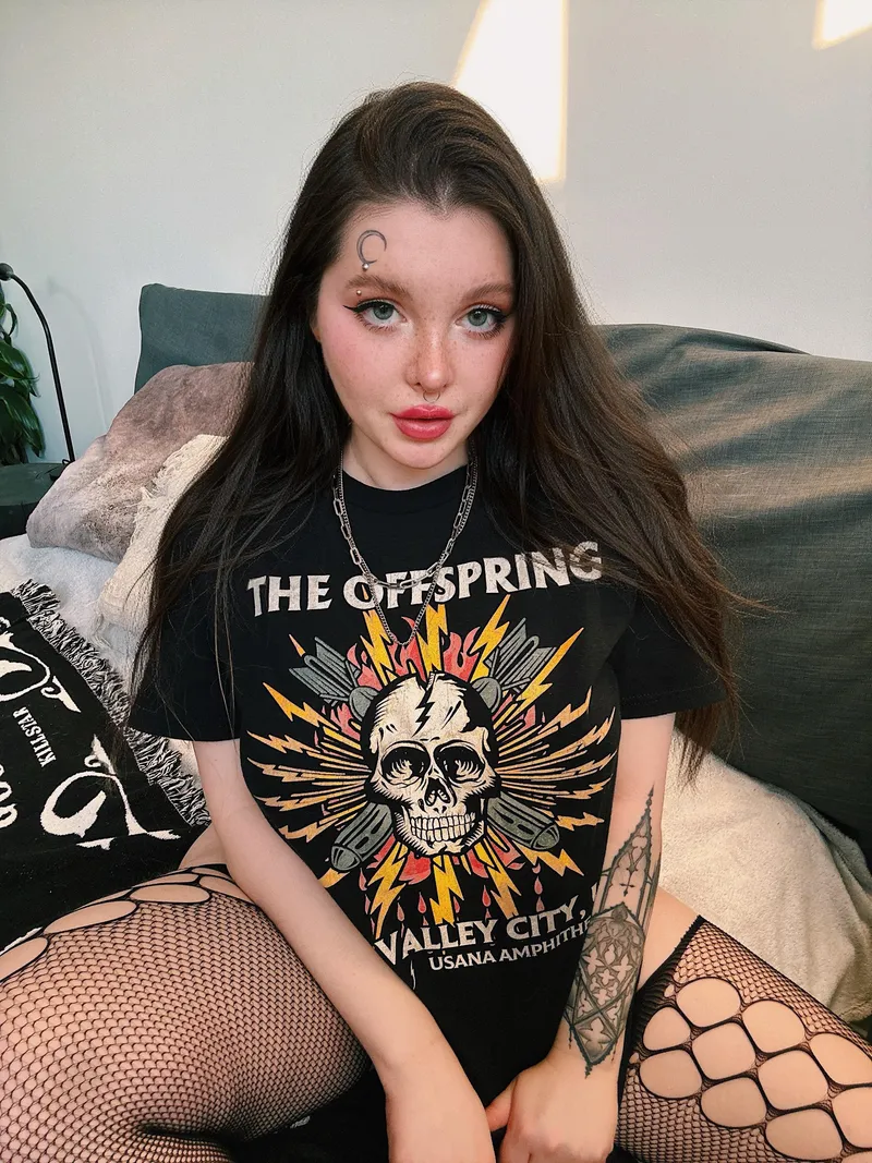 Thumbnail Rocking Band Shirts & Desires: A Revealing Tell-All by AlexisLusttt