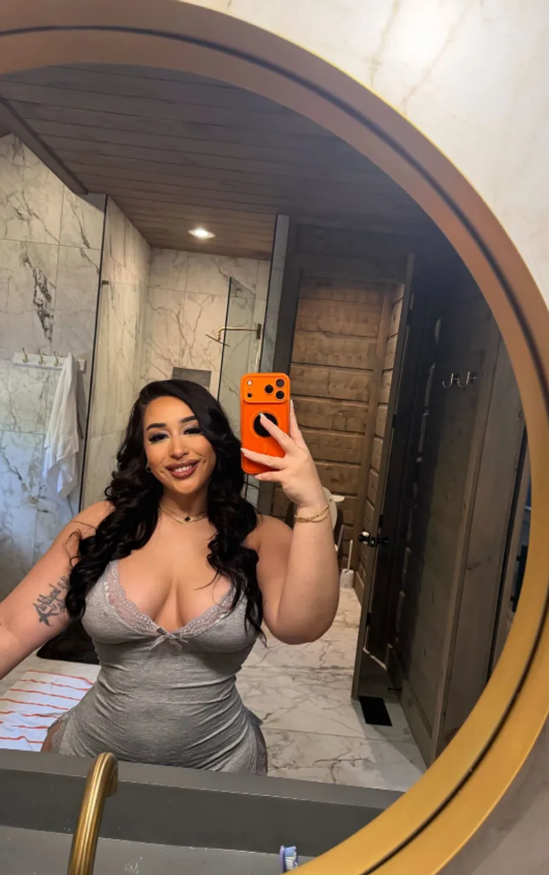 Thumbnail Stylish Mirror Selfie Outfit Love | Cm_for_me