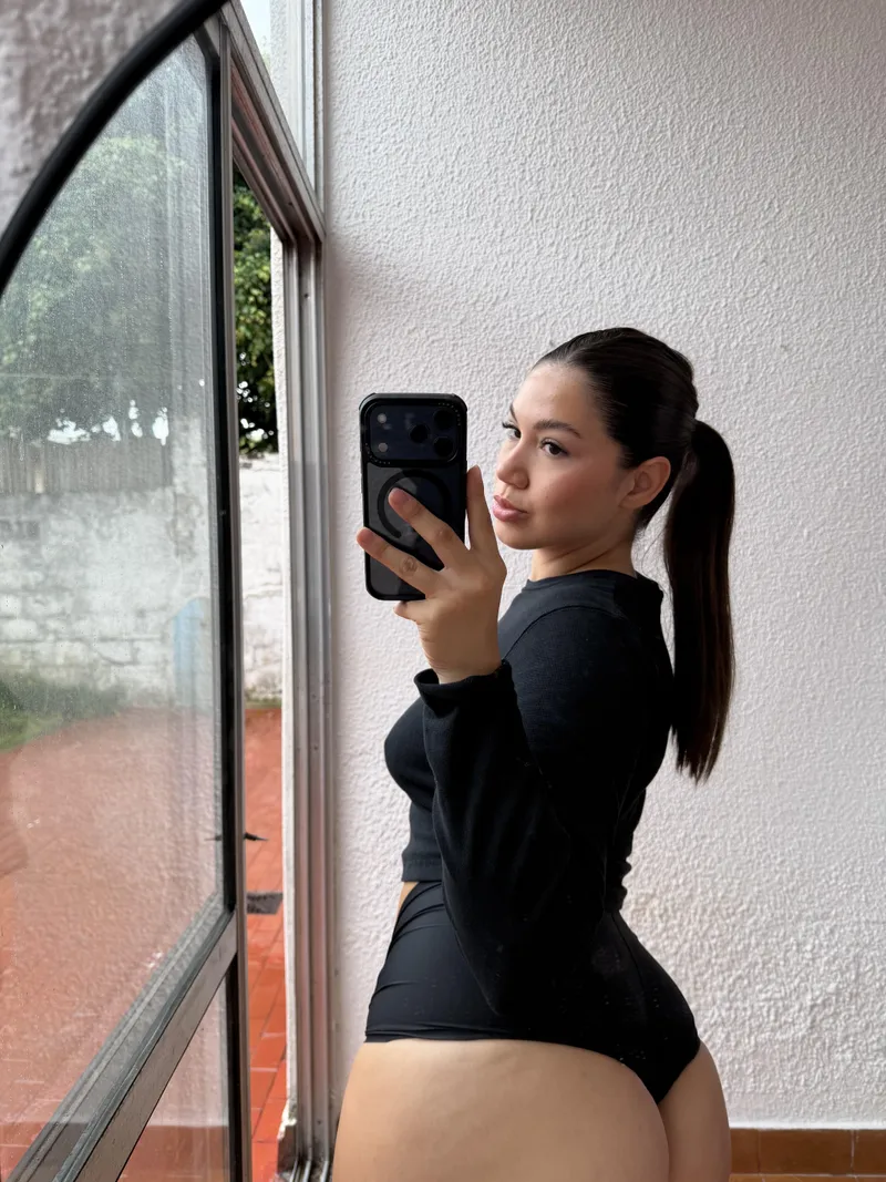 Thumbnail Delve into the World of @melodyypro_ with conejitafox in InstagramHotties