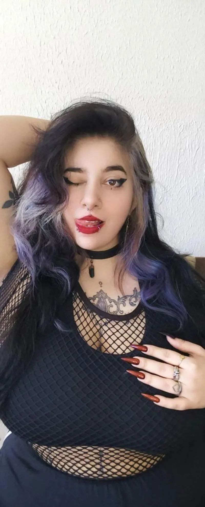 Thumbnail Unveiling the Allure of a Big Girl with FlirtyFairy_Fox