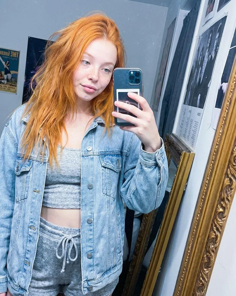 Thumbnail A Day of Sunshine: Open-Room4917 Wishes You Well | Ginger