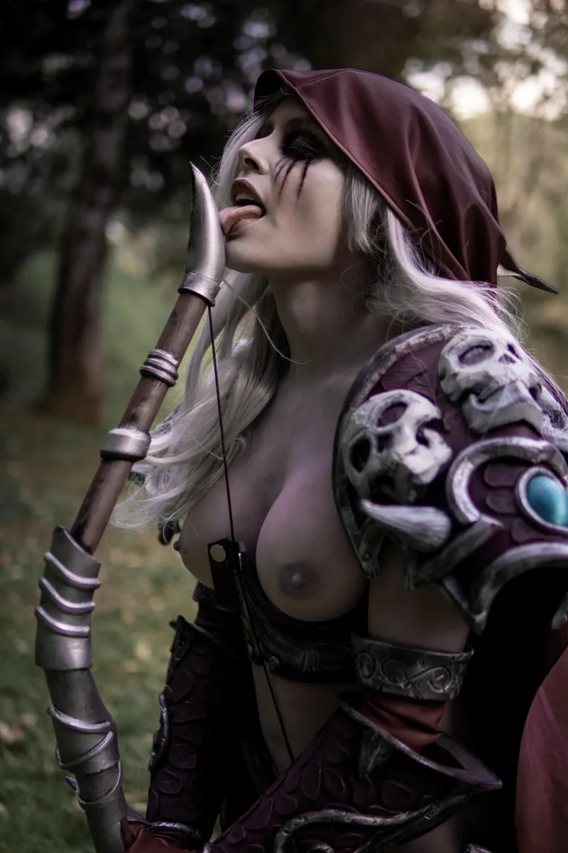 Thumbnail Dive into an Irresistible Attraction with AdventureJuntos | NSFWCostumes