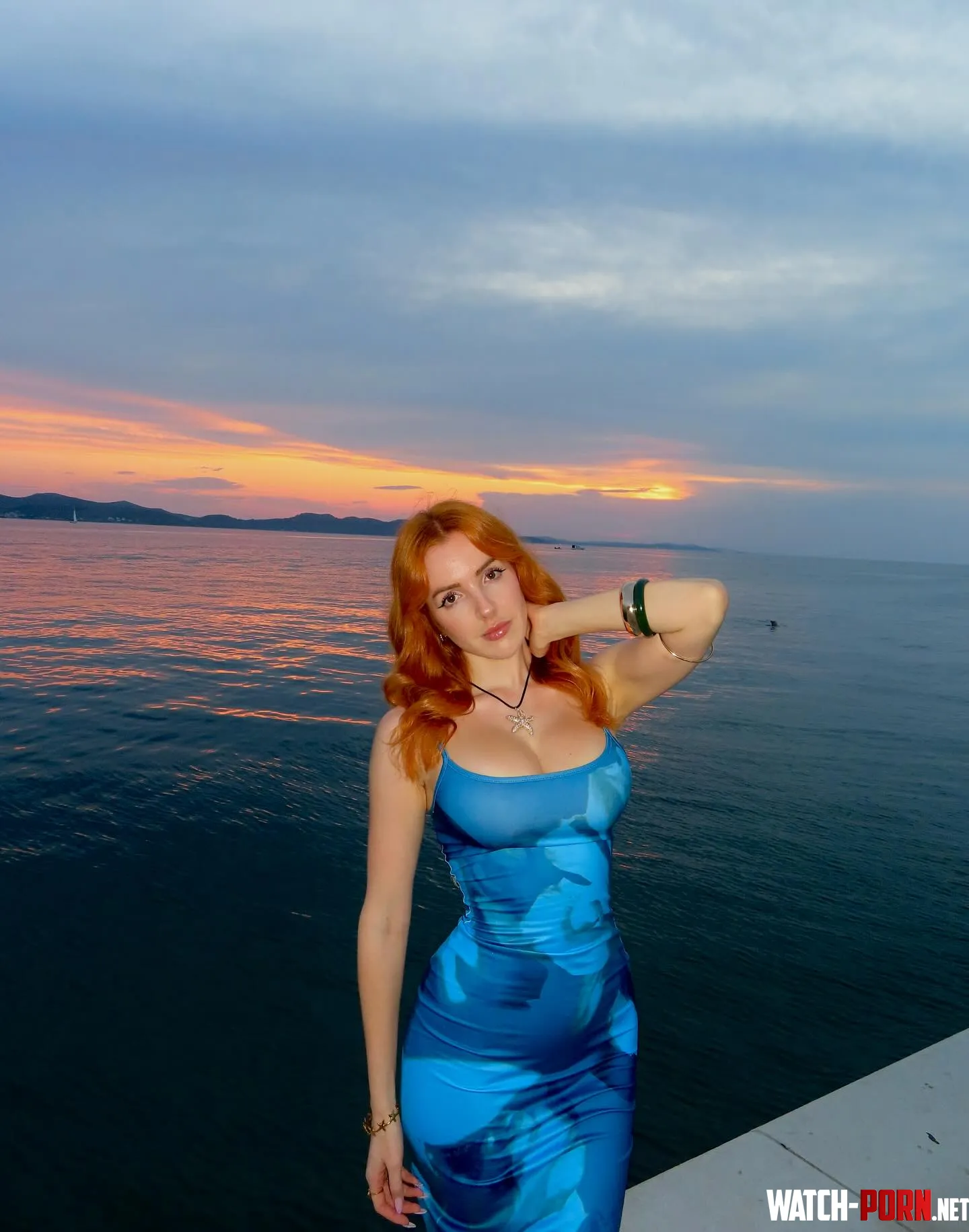 Scarlett Jones by vxnstan2