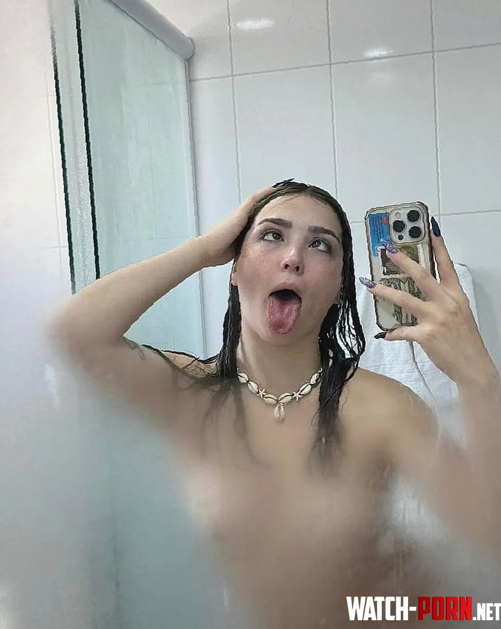 Will you like to have have shower sexies with me 0r you prefer your wife sirs by Vitski