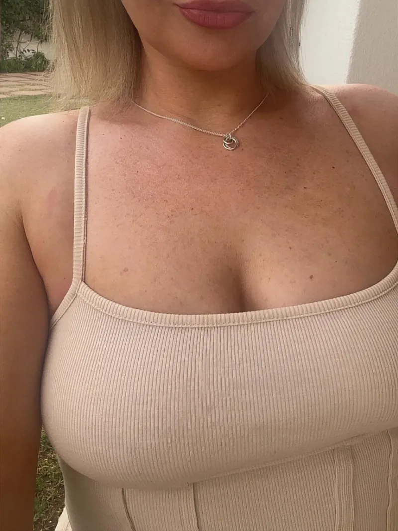 Thumbnail Love when the sun brings out my freckles by bethany_b5678
