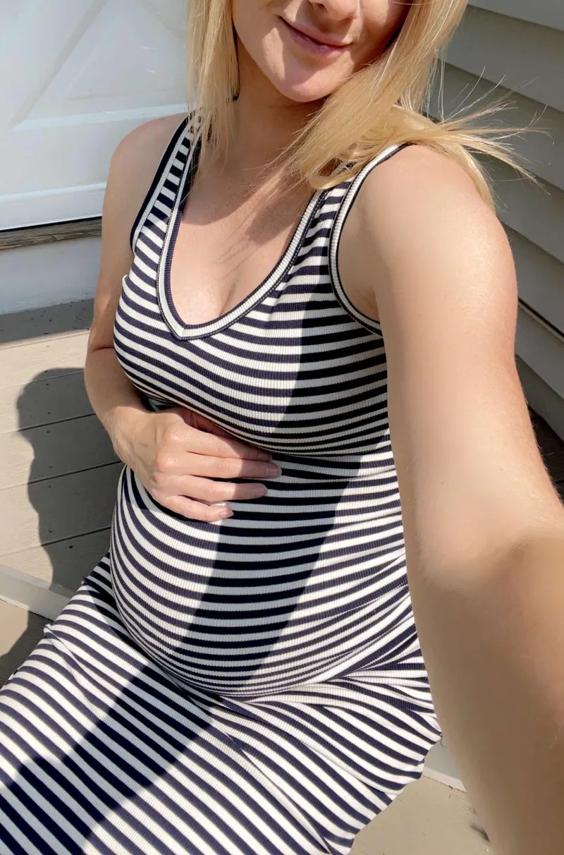 Thumbnail Not sure if it could get any tighter (The dress) by -MilfStatus